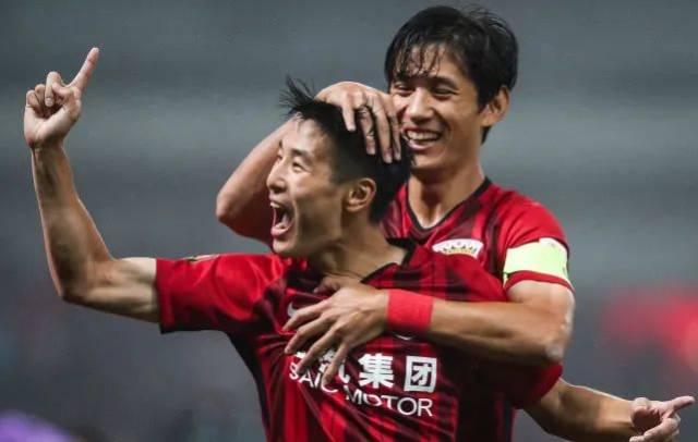 [图]中超-卡扎伊什维利戴帽王钰栋双响 泰山4-2浙江